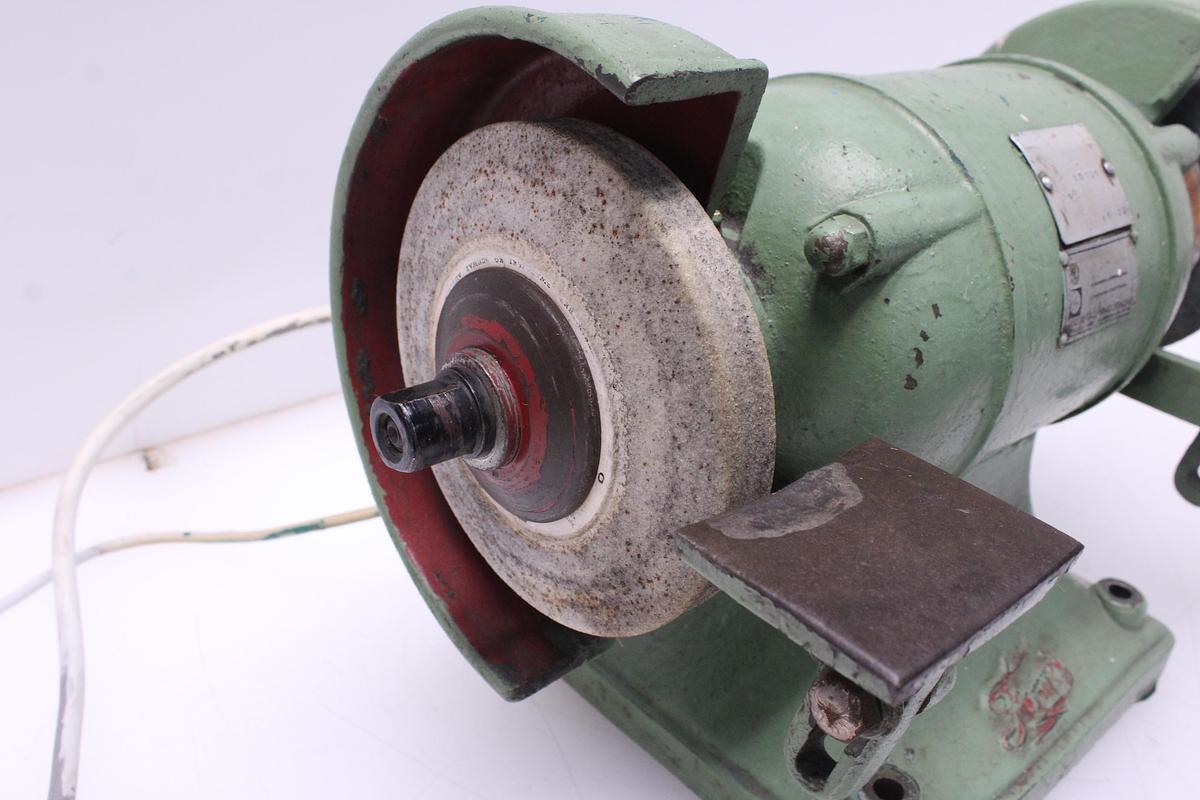 Usado Esmeriladora Trifásica FORMIS 1/2 Hp