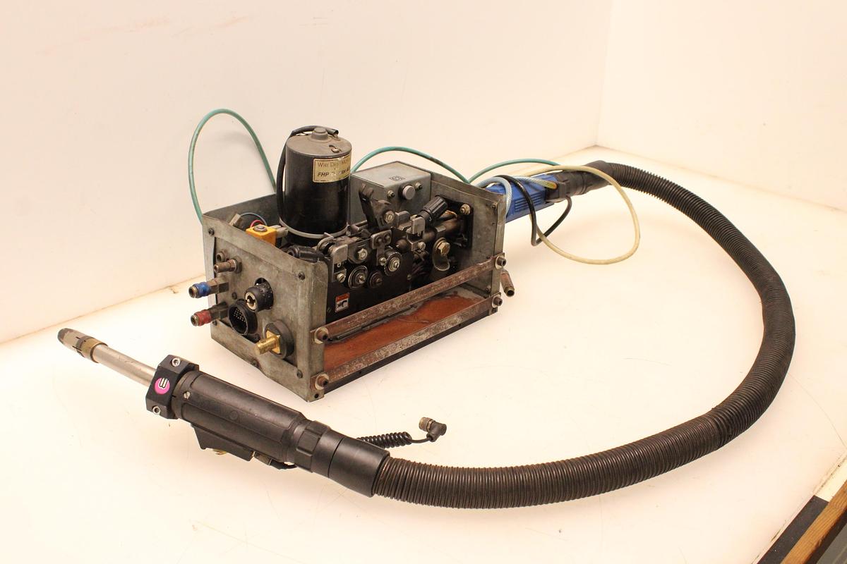 Usado Devanadera hilo Kuka 4 rodillos con antorcha Binzel