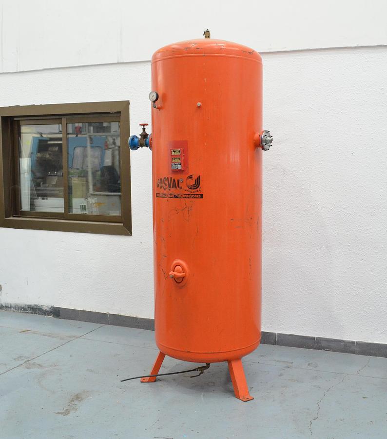 Usado Calderin Josval 1000 LTRS. - 10Bar