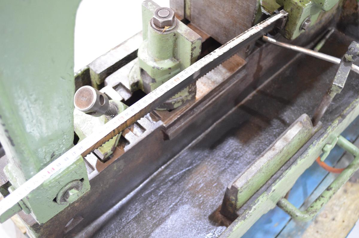 Usado Sierra alternativa UNIZ 18 pulgadas usada