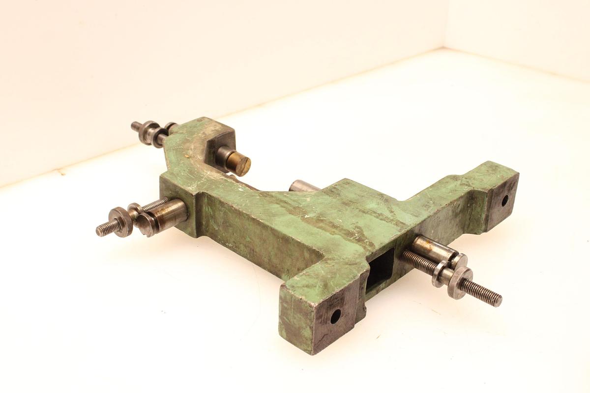 Usado Luneta Abierta para torno Pinacho L1-310