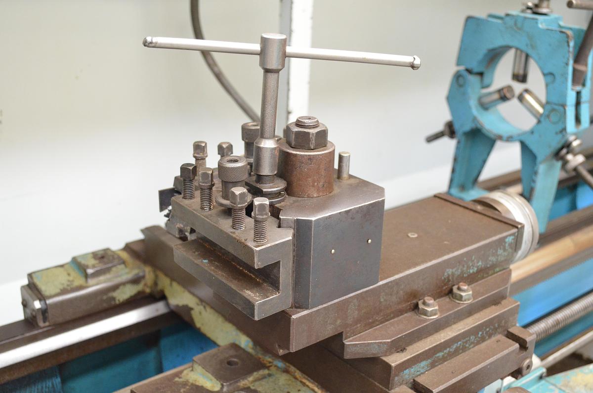 Usado Torno Pinacho S90-225 de 1650mm e.p. 98