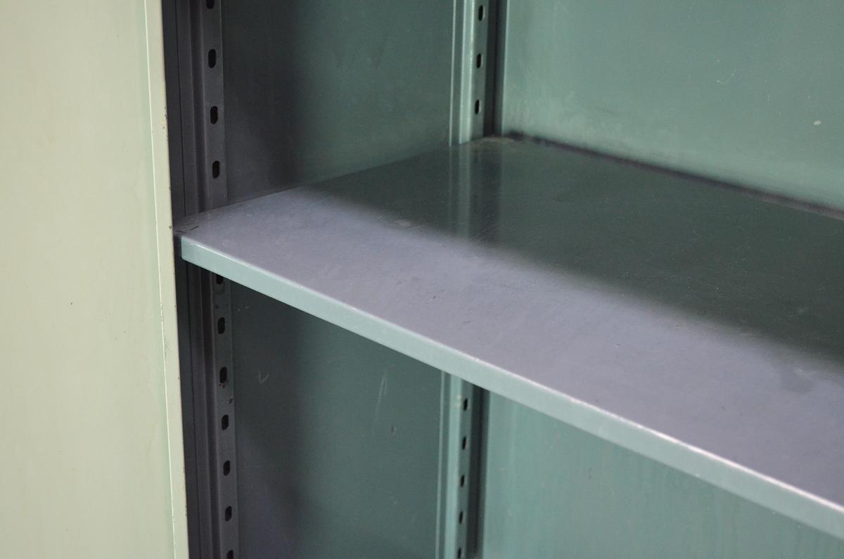 Usado Armario metalico 2 puertas 950x420x900(h)mm