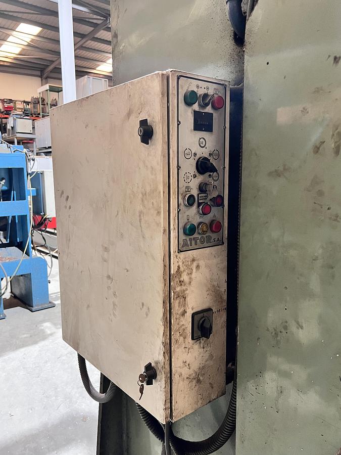 Usado Prensa excentrica AITOR ARMM-EF de 160tn Embrague Neumático