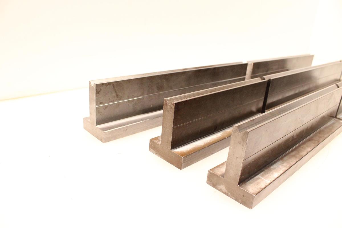 Usado Juego Matrices en "T" Metalmaq 20.44 H80 V12 88º - 7 Tramos