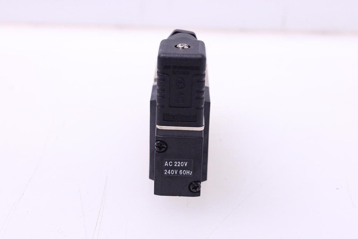 Usado Electroválvula CKD 4KB419-00-B-AC220V