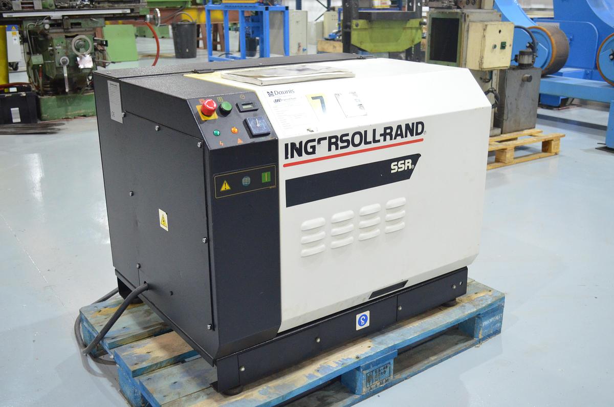 Usado Compresor tornillo Ingersoll-Rand ML11 15hp