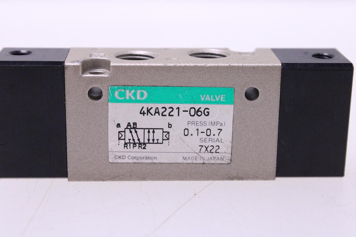 Usado Válvula CKD 4KA221-06G