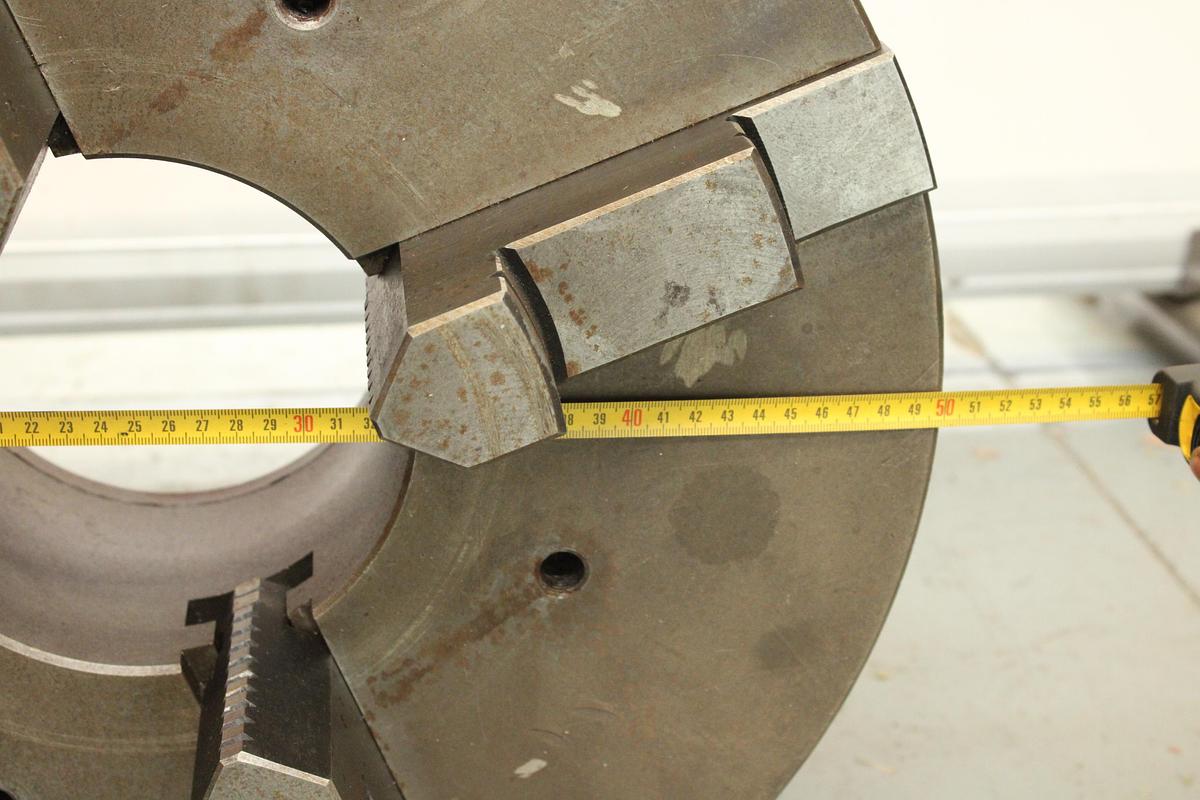 Usado Plato Torno 4 Garras 500 mm con contraplato