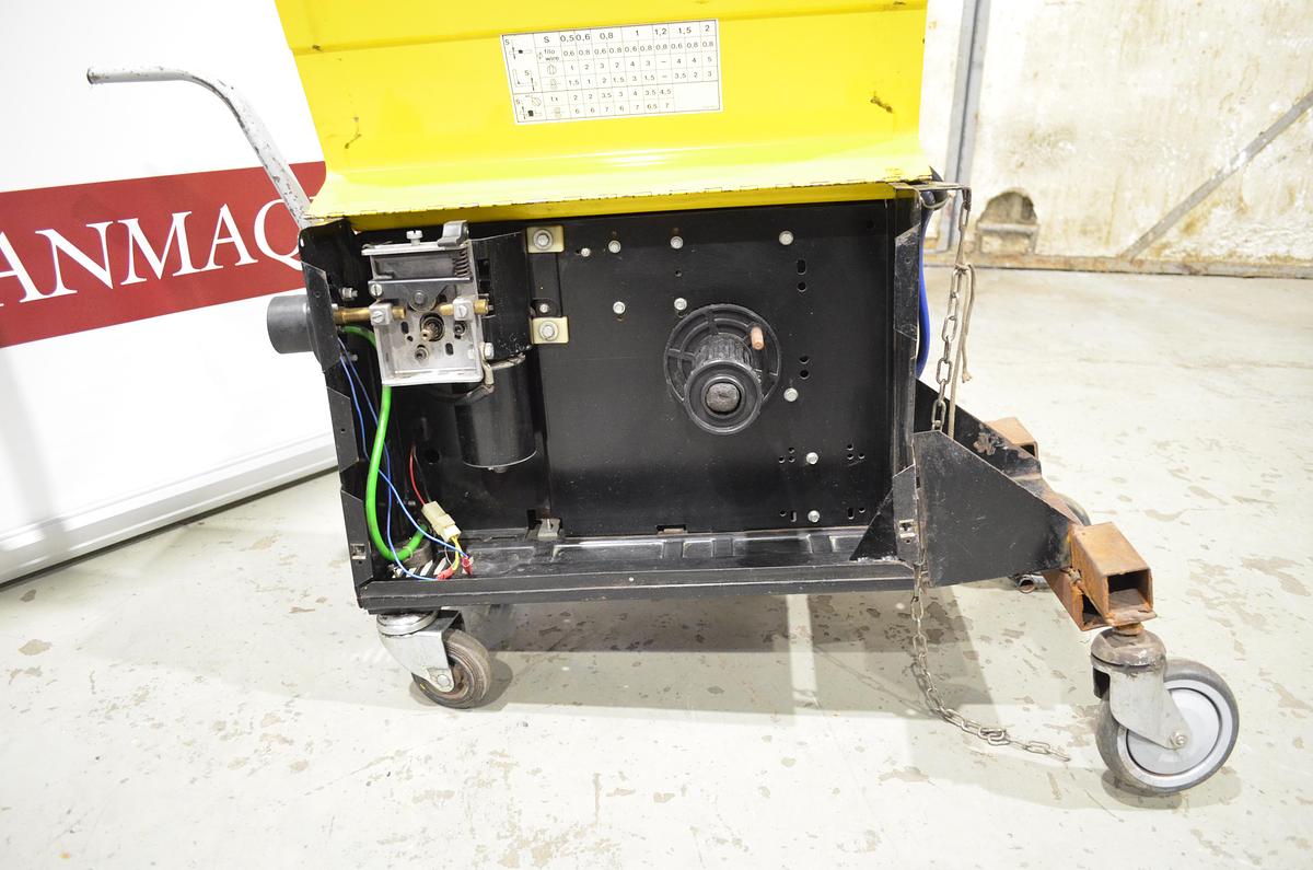 Usado Maquina soldar hilo monofasica CEA Micro-CAR 180