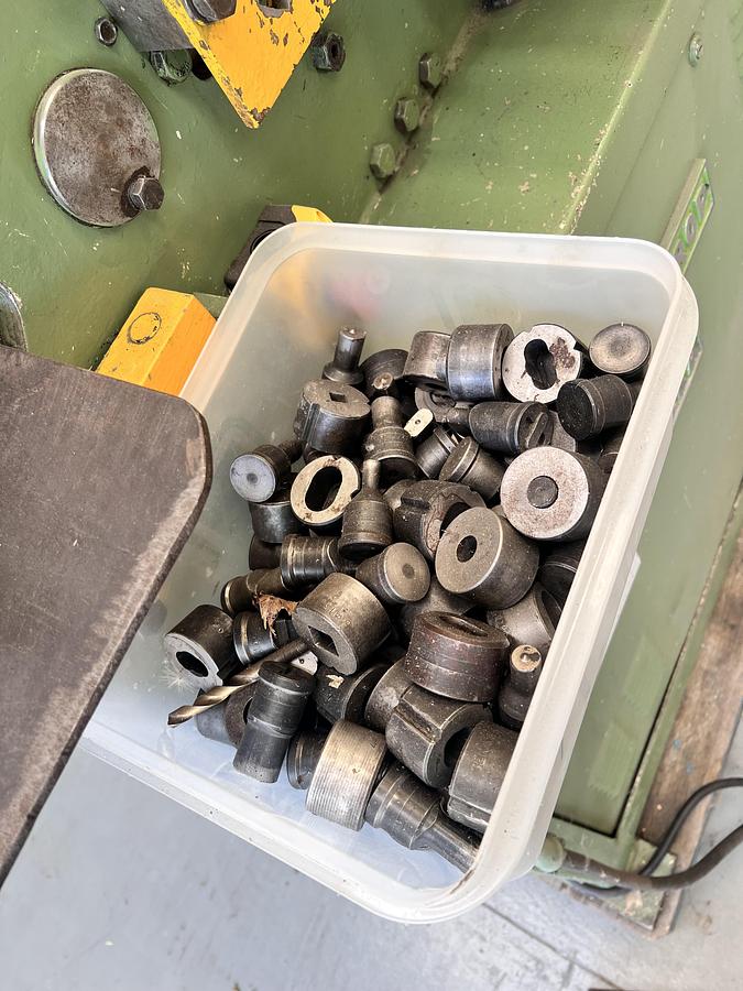 Usado Punzonadora Geka Minicrop 45 usada