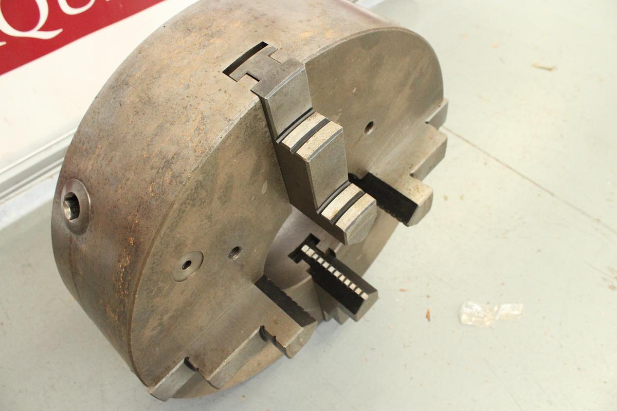 Usado Plato Torno 4 Garras 500 mm con contraplato