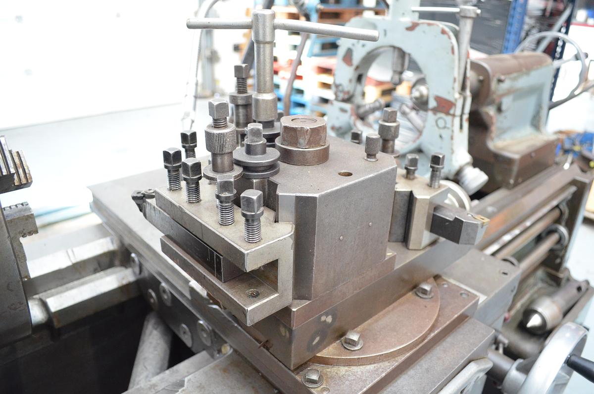 Usado Torno Amutio HB 575 - 1.000mm e.p