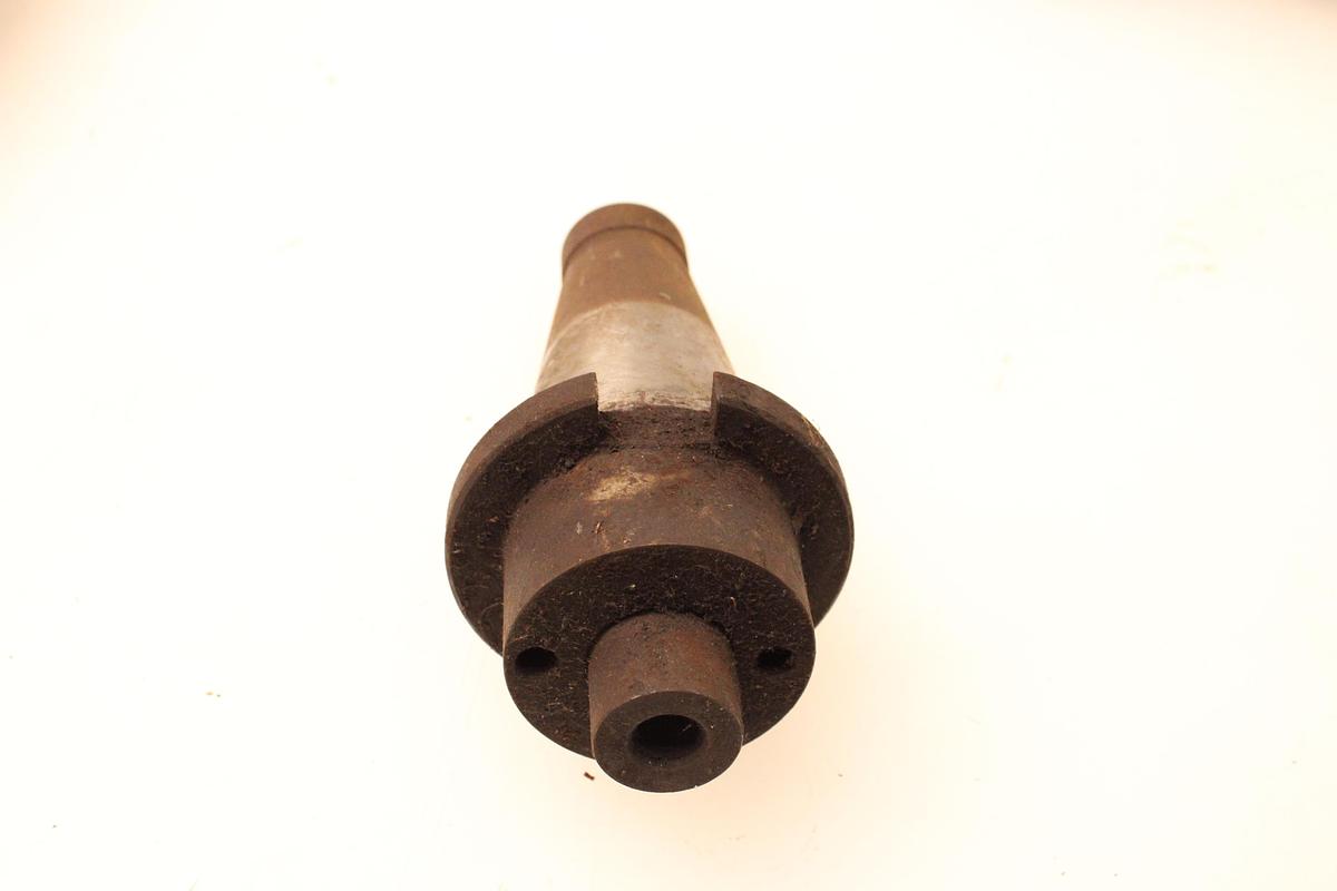 Usado Lote Portafresas y Mandrinos Cono ISO 50 -