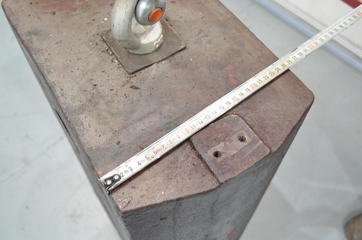 Usado Contrapeso 400x250x730 - 496kg