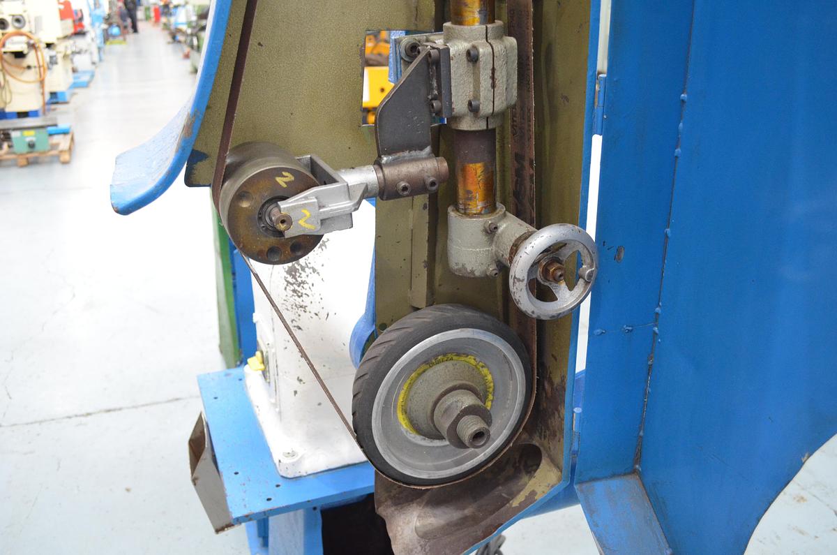 Usado Lijadora banda - pulidora Pact B90P 3Hp