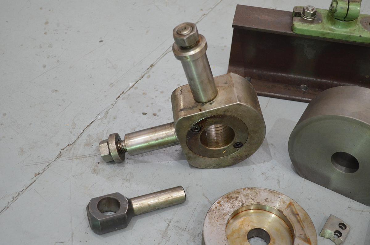 Usado Roscadora satélite varias pasadas EBA 2R-65