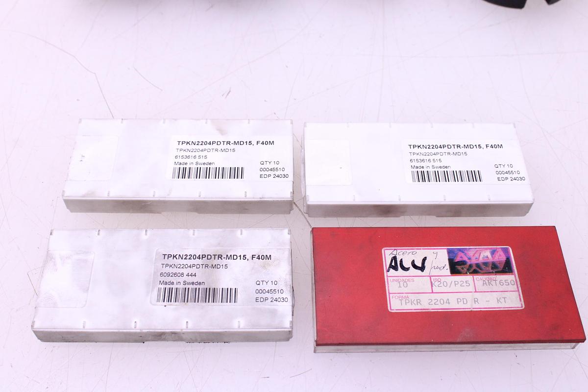 Usado Fresas Cono ISO40 SECO 220.47-0050 / R220.17-0063-22 + Widias TPKN / TPKR2204PDTR