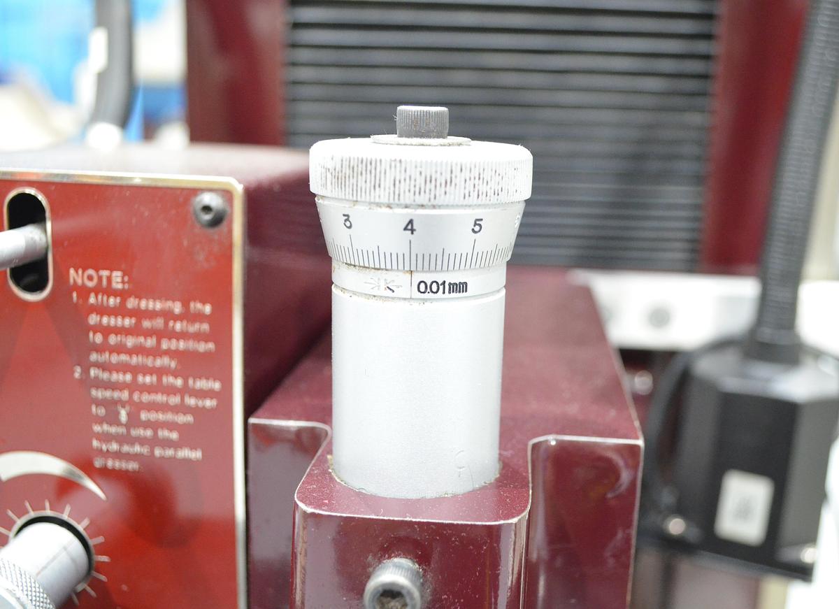 Usado Rectificadora Chevalier FSG-3A818 Eje z autom