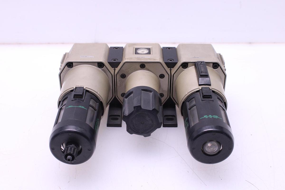 Usado Línea CKD Filtro F8000 + Regulador R8000 + Lubricador L8000