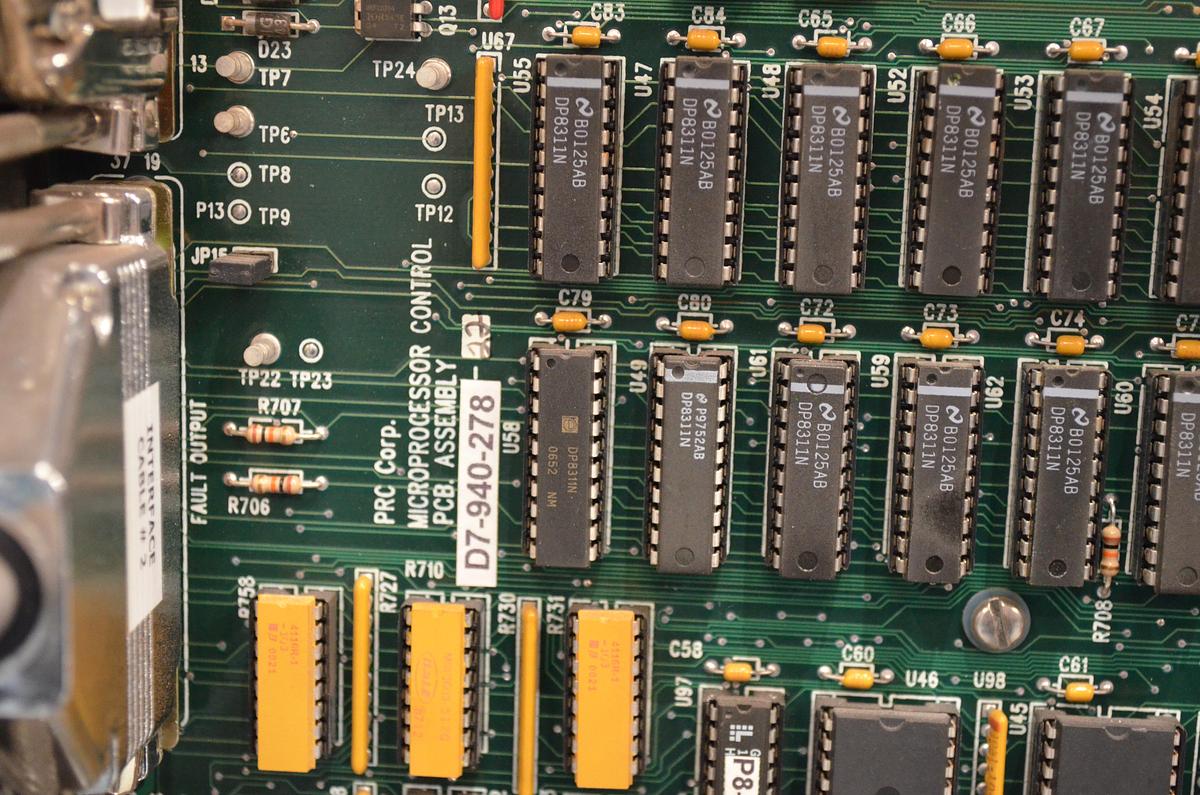 Usado Tarjeta Prc Corp. Control Microprocessor PCB Assembly D7-940-278