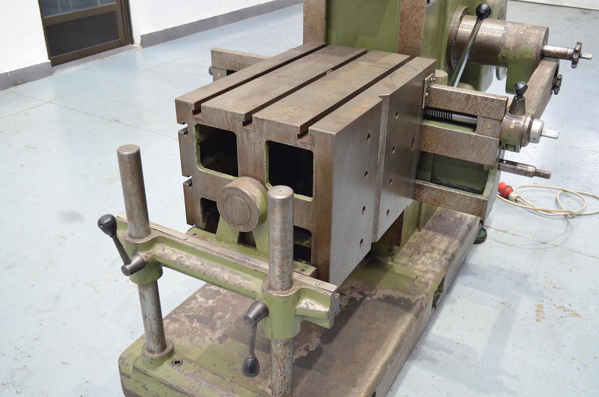 Usado Limadora CMZ L-625-E