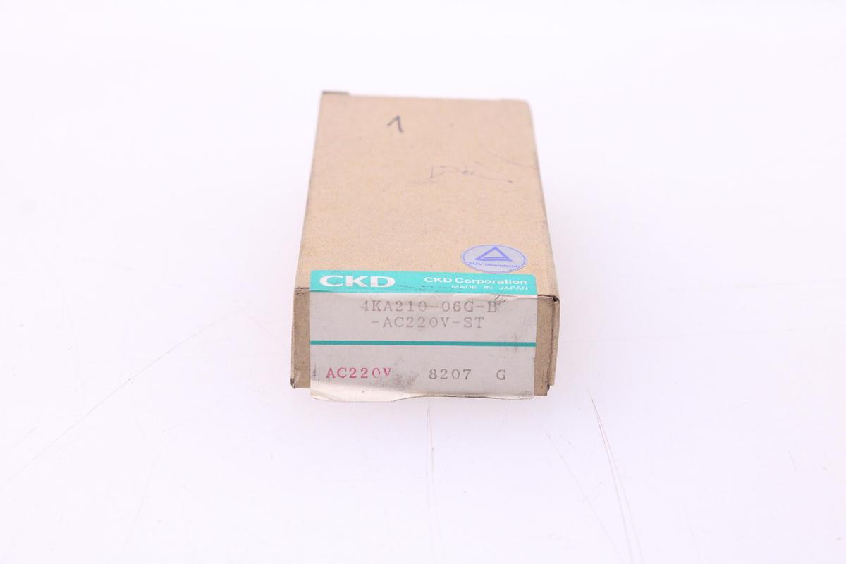 Usado Electroválvula CKD 4KA210-06G-B-AC220V-ST