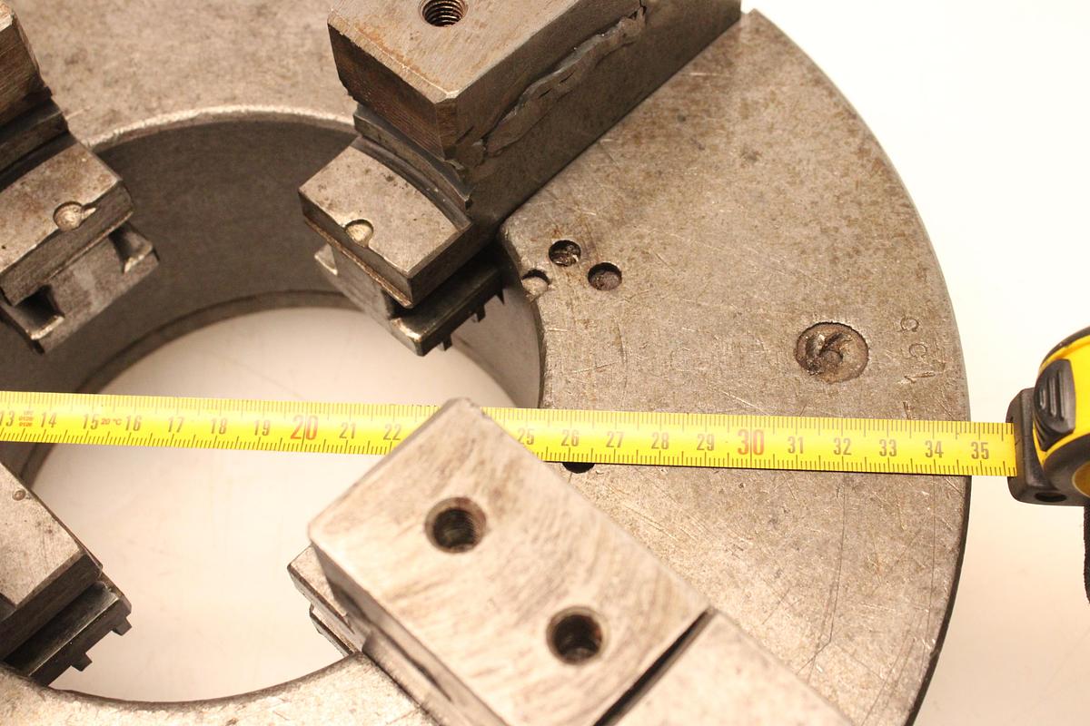 Usado Plato para Torno 4 Garras 350 mm