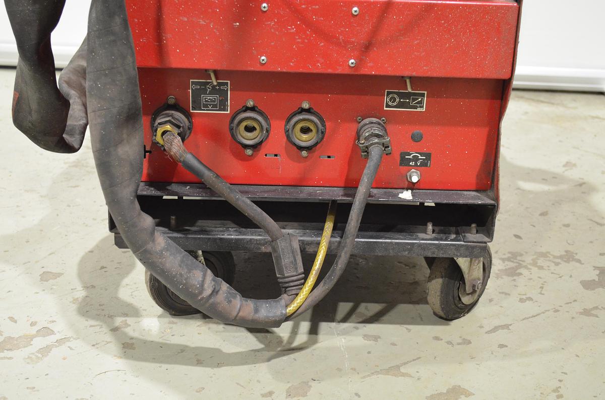 Usado Maquina soldar MIG Lincoln Idealarc CV400-I con devanadera LN 742