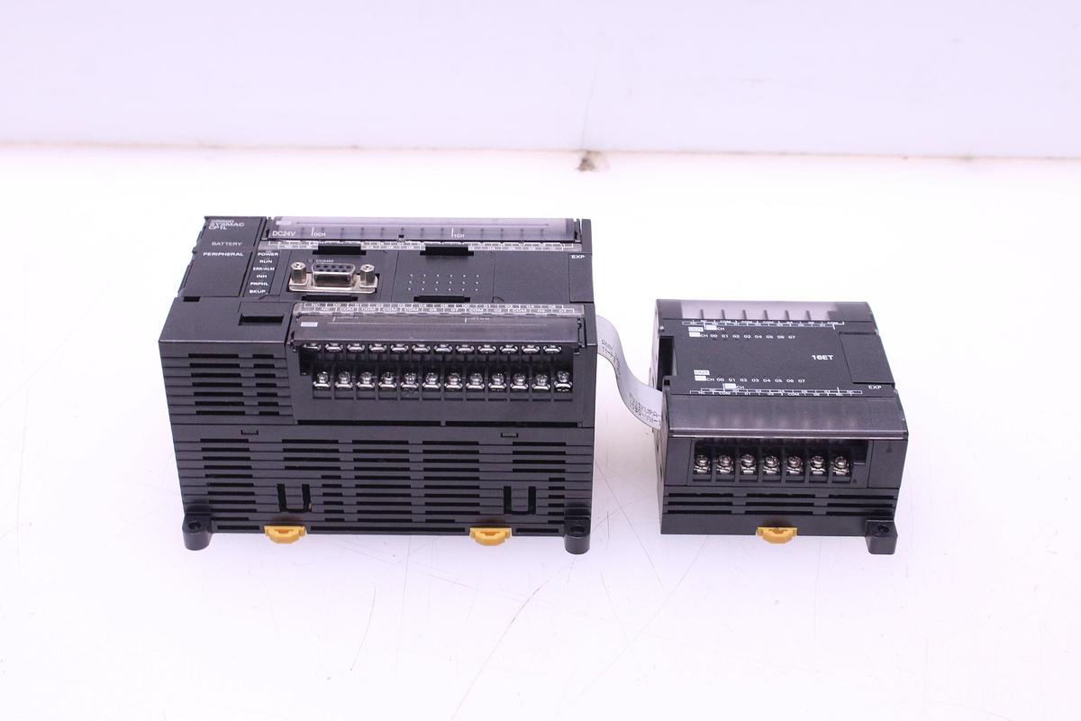 Usado Controlador OMRON CP1L-M40DT-D + Modulo de Salida