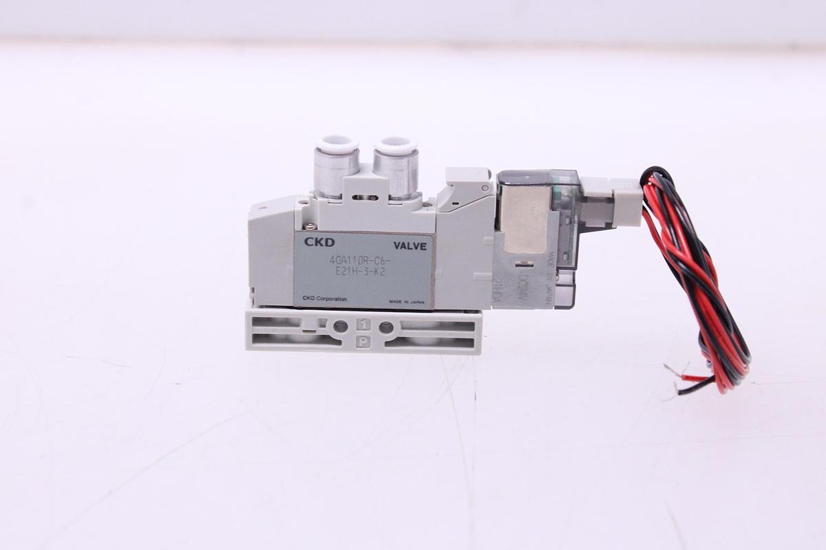 Usado Electrovalvula CKD 4GA110R-C6-E21H-3-K2