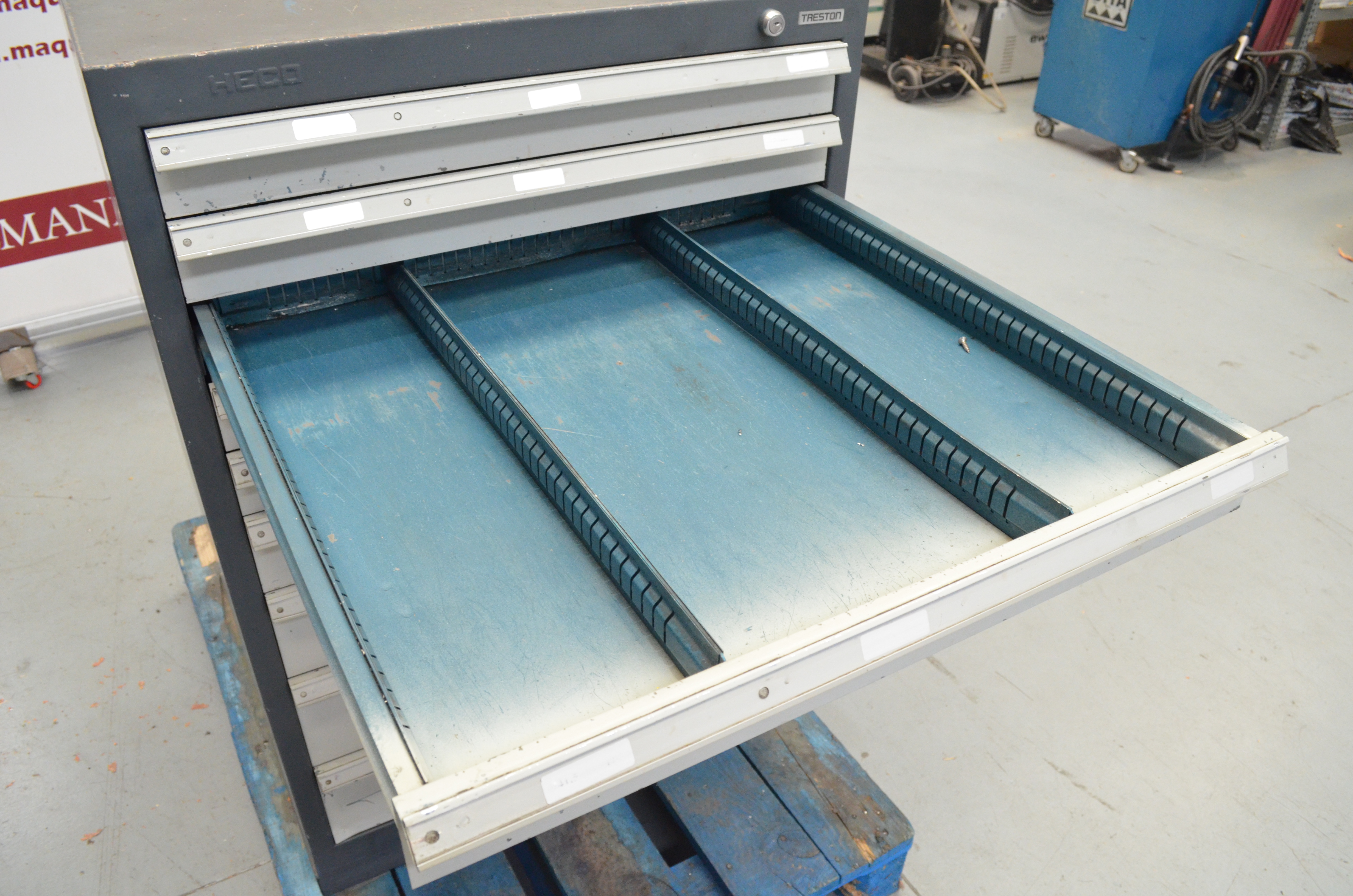 Usado Armario con cajones metalico Heco 710x700x1050(h)mm
