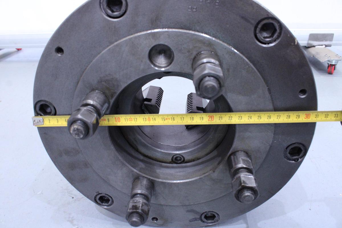 Usado Plato para Torno 4 Garras 310 mm