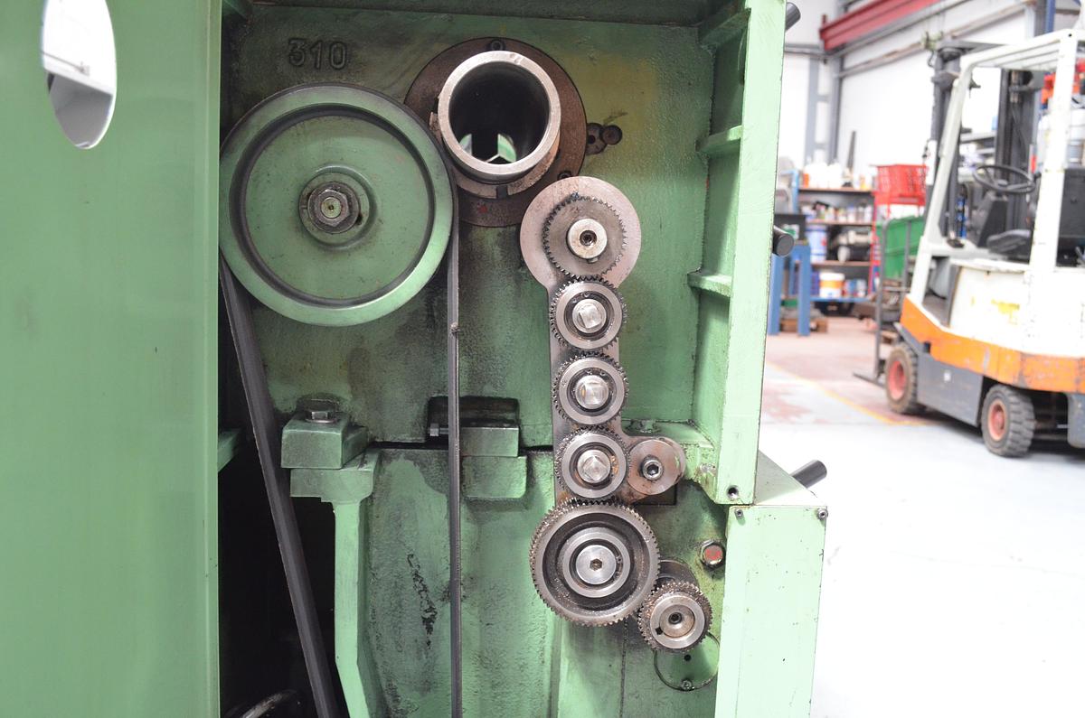 Usado Torno Pinacho L1-310 de 3.000mm e.p