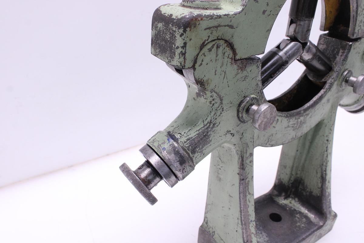 Usado Luneta Cerrada para Torno 160 mm