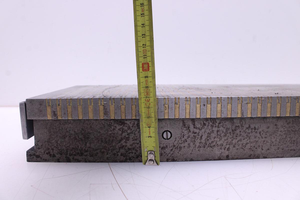 Usado Mesa Imán Manual 610x200x70 mm