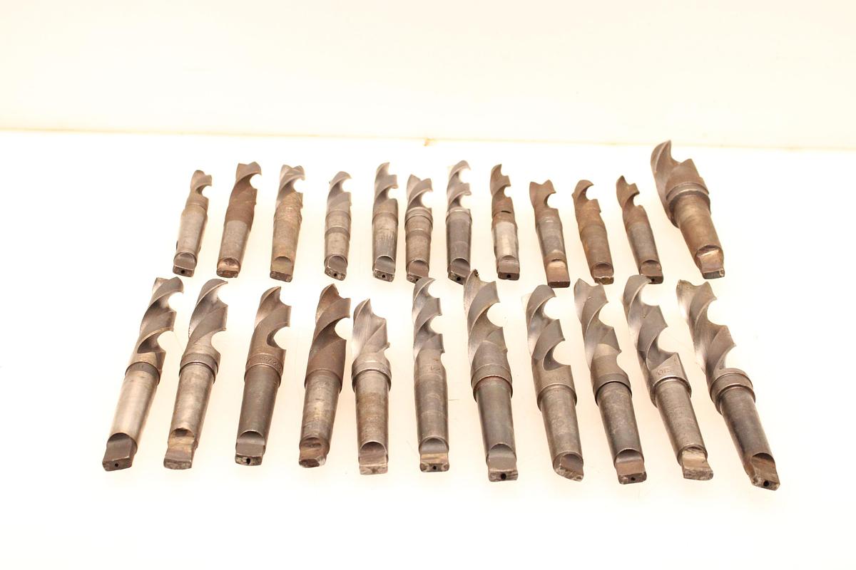 Usado 23 Brocas Mango Cónico MT3 - 21,5 hasta 46 mm