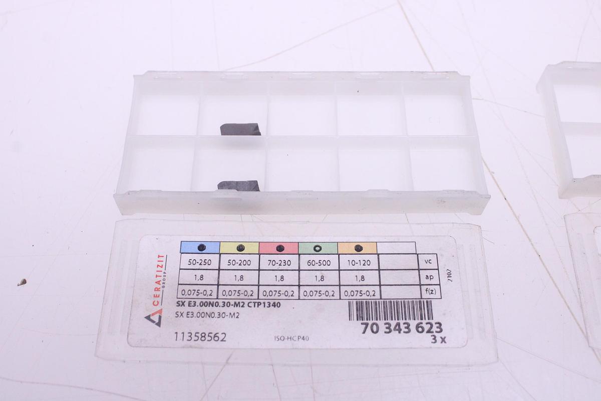 Usado Placa Tronzado Ceratizit XLCFN 3203-SX3 y plaquitas de Widia