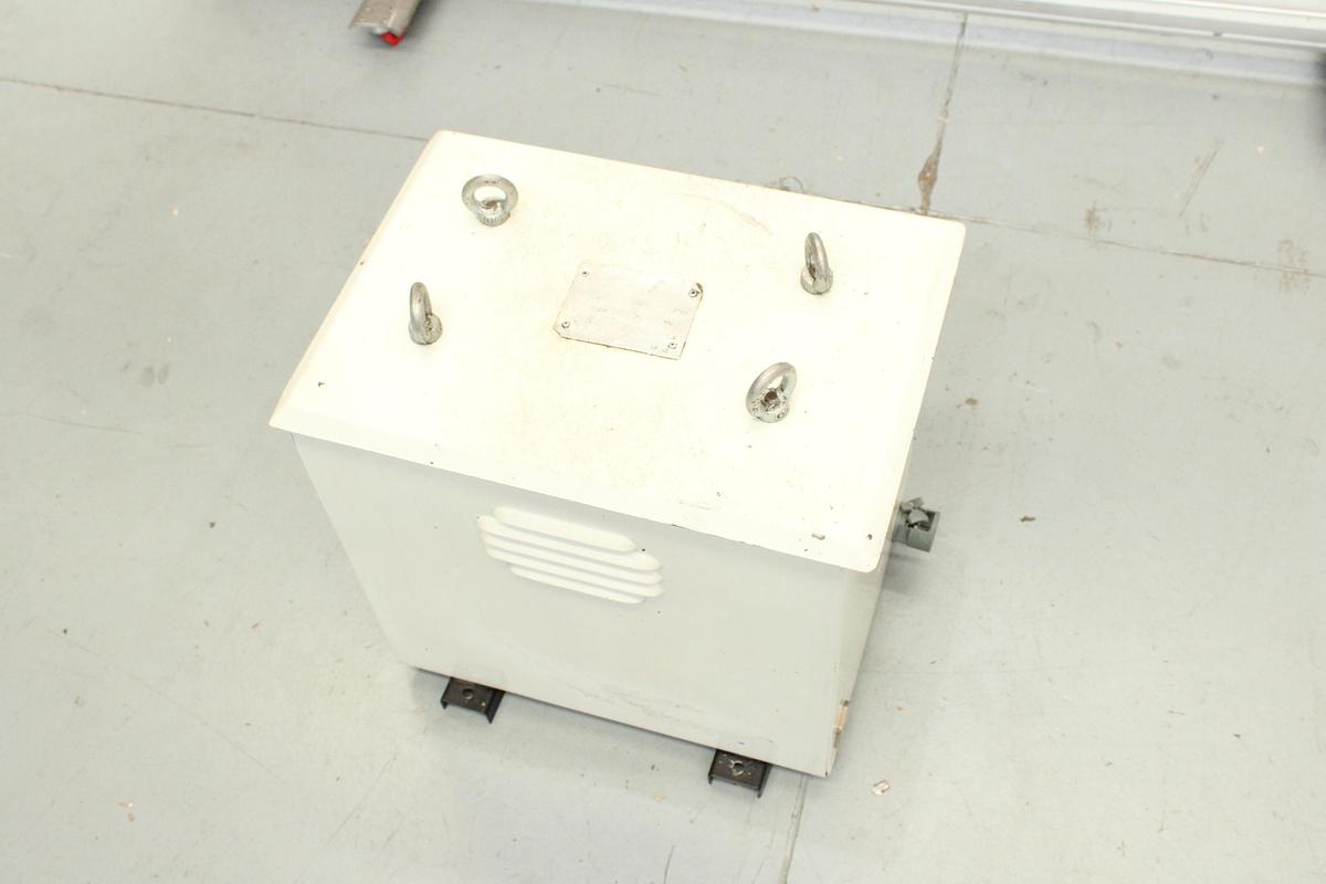 Usado Transformador Trifásico