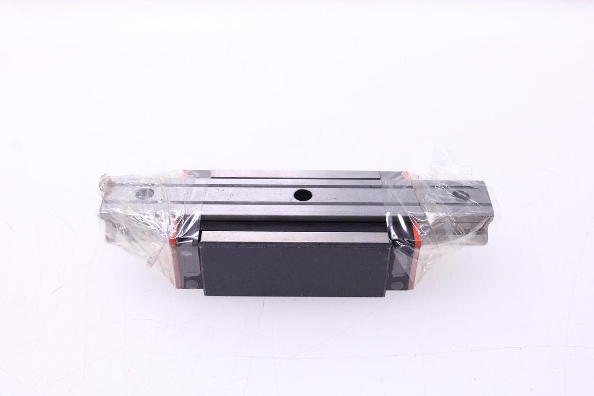 Usado 4 Patines Lineales HSH 30HA ENC + Guia