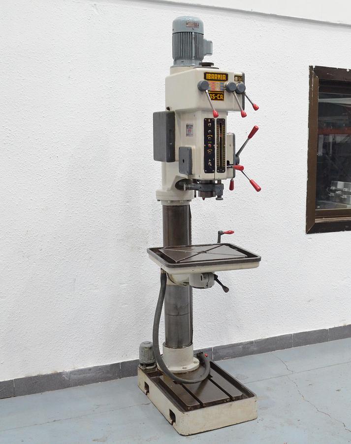Usado Taladro columna Ibarmia 35-CA blanco