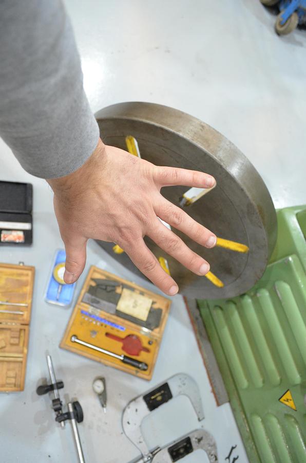 Usado Torno AP E-2 de 2.200mm e.p. con CE