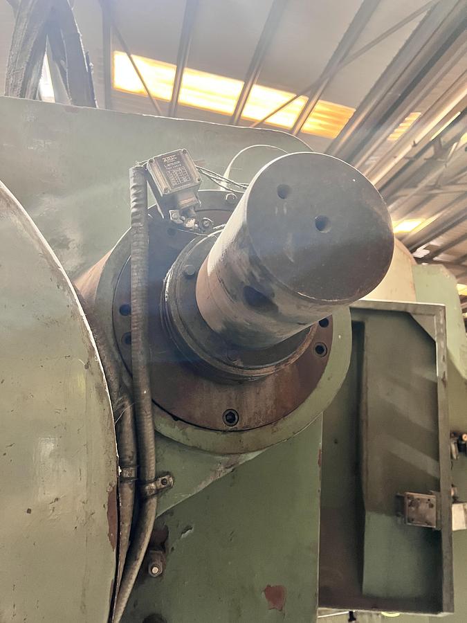 Usado Prensa excentrica ULECIA 150Tn Embrague neumático