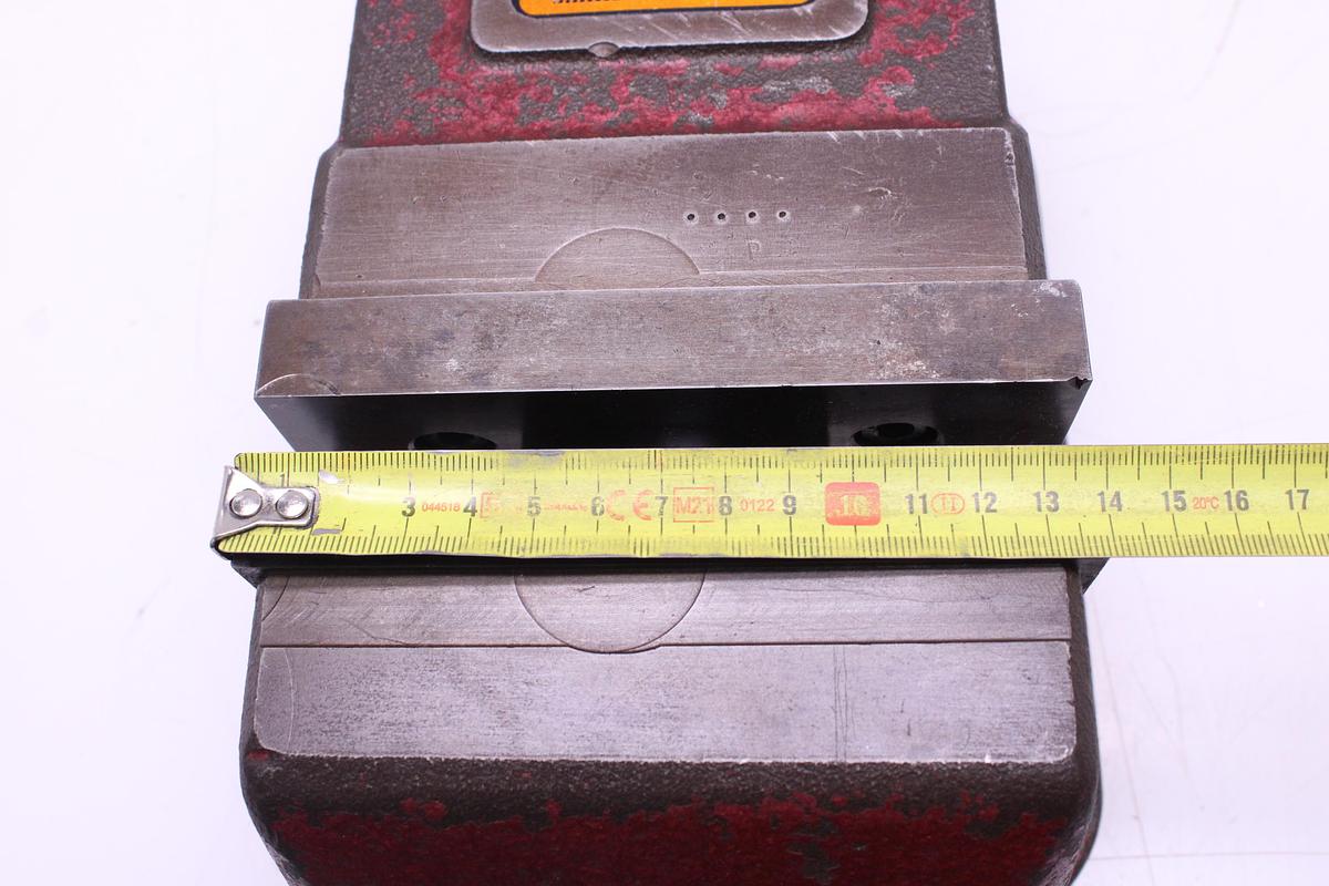 Usado Mordaza Hidráulica Crucelegui H4-220 HG