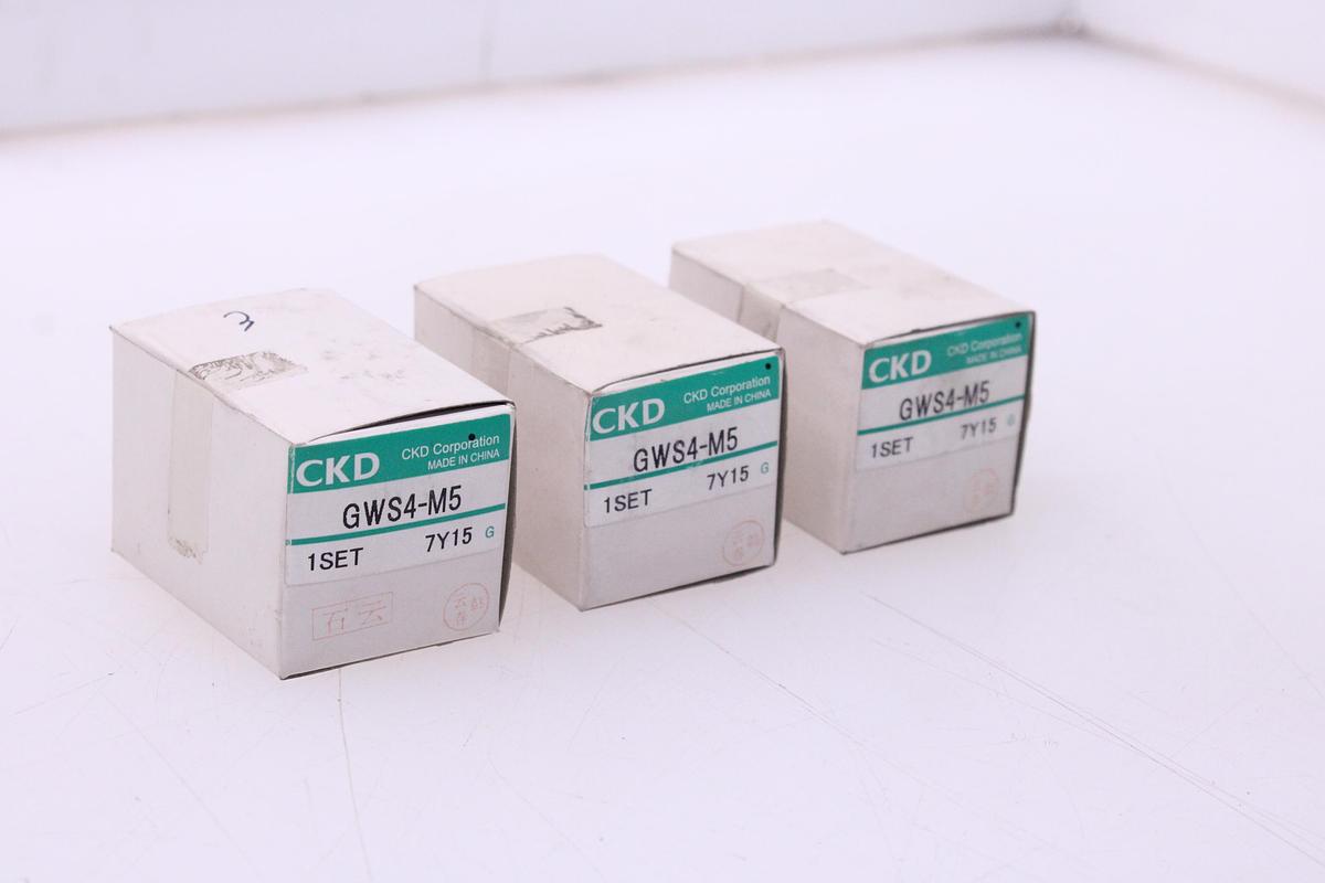 Usado Racores Unión Recta M4 + Rosca M5 - 30 Unidades CKD GWS4-M5