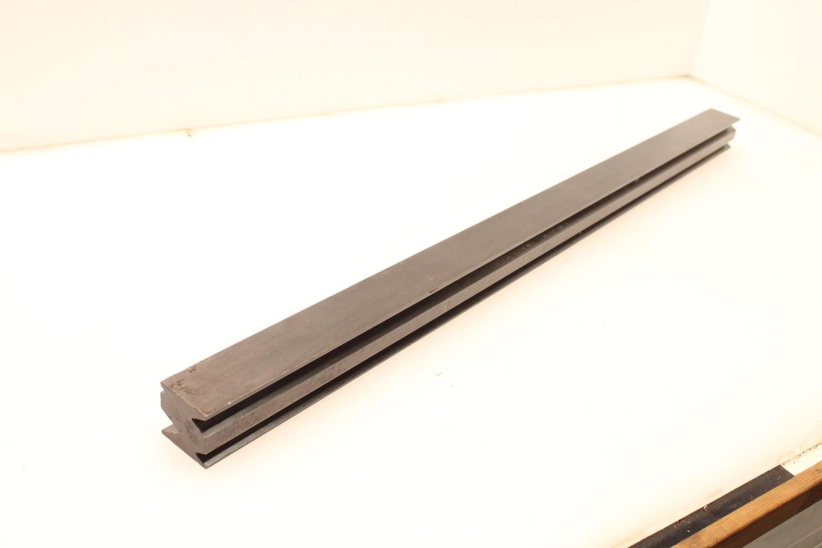 Usado Matriz de 4 V's - 1020mm