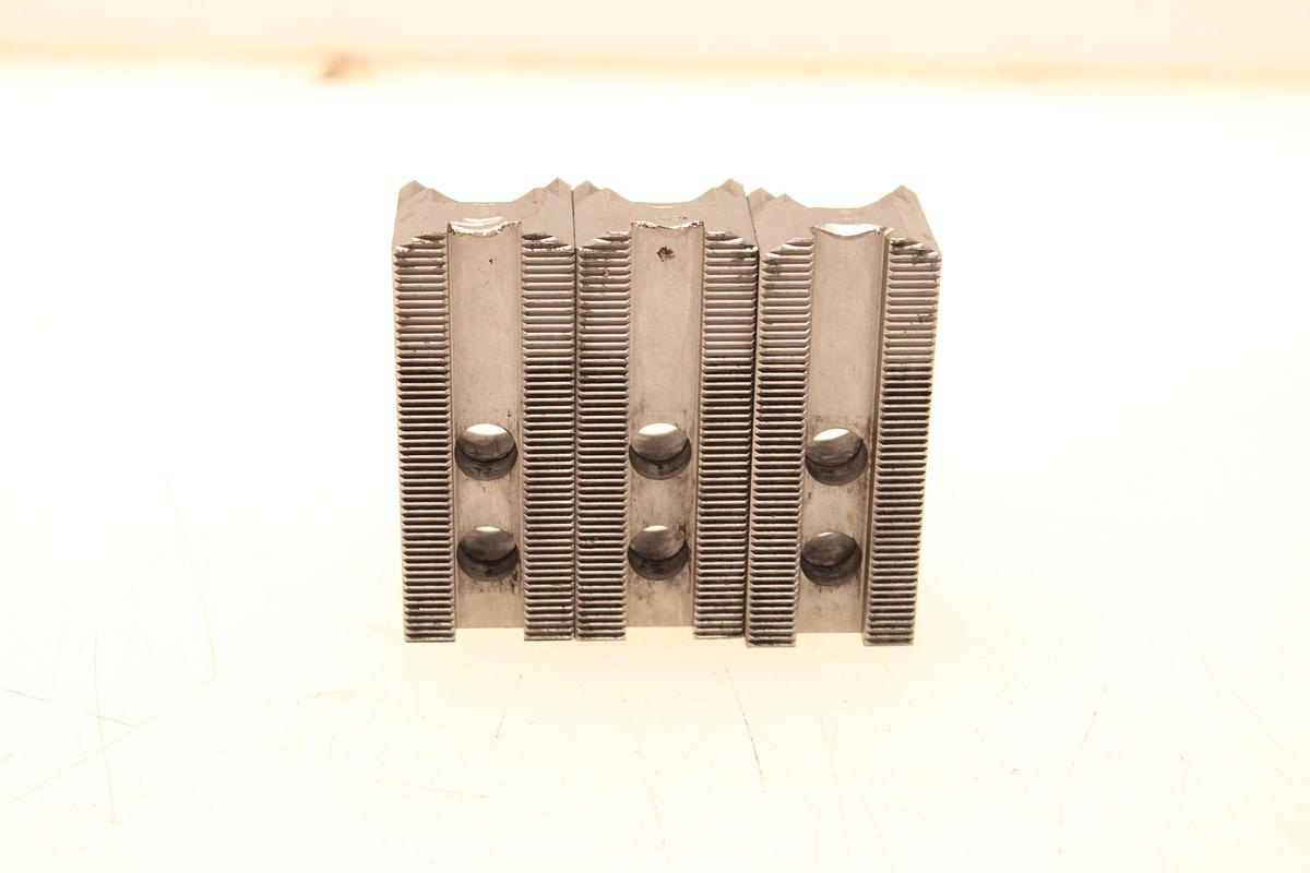 Usado Lote de Juegos de 3 Garras Para Torno