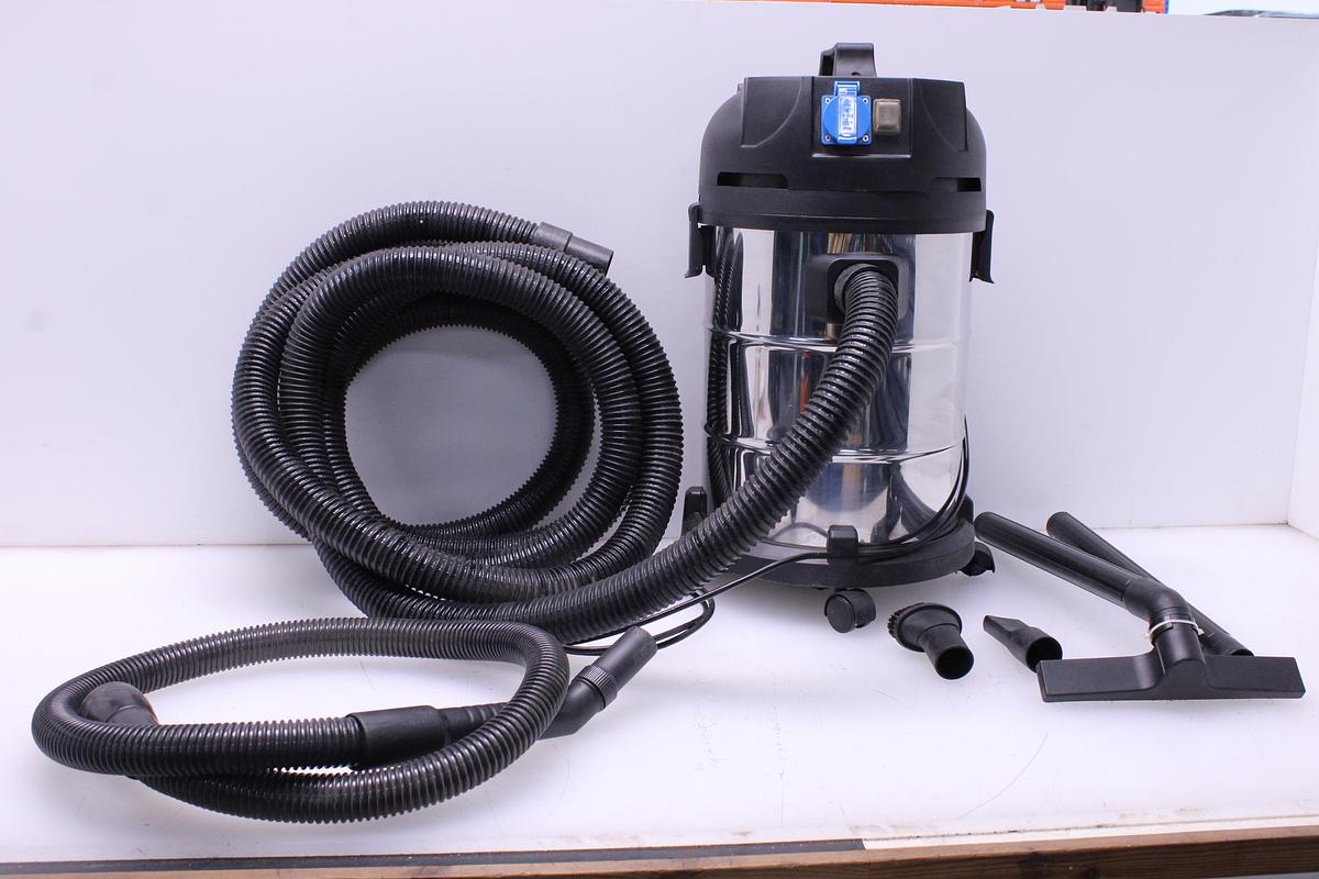 Usado Aspirador Industrial FERVI A040/30A