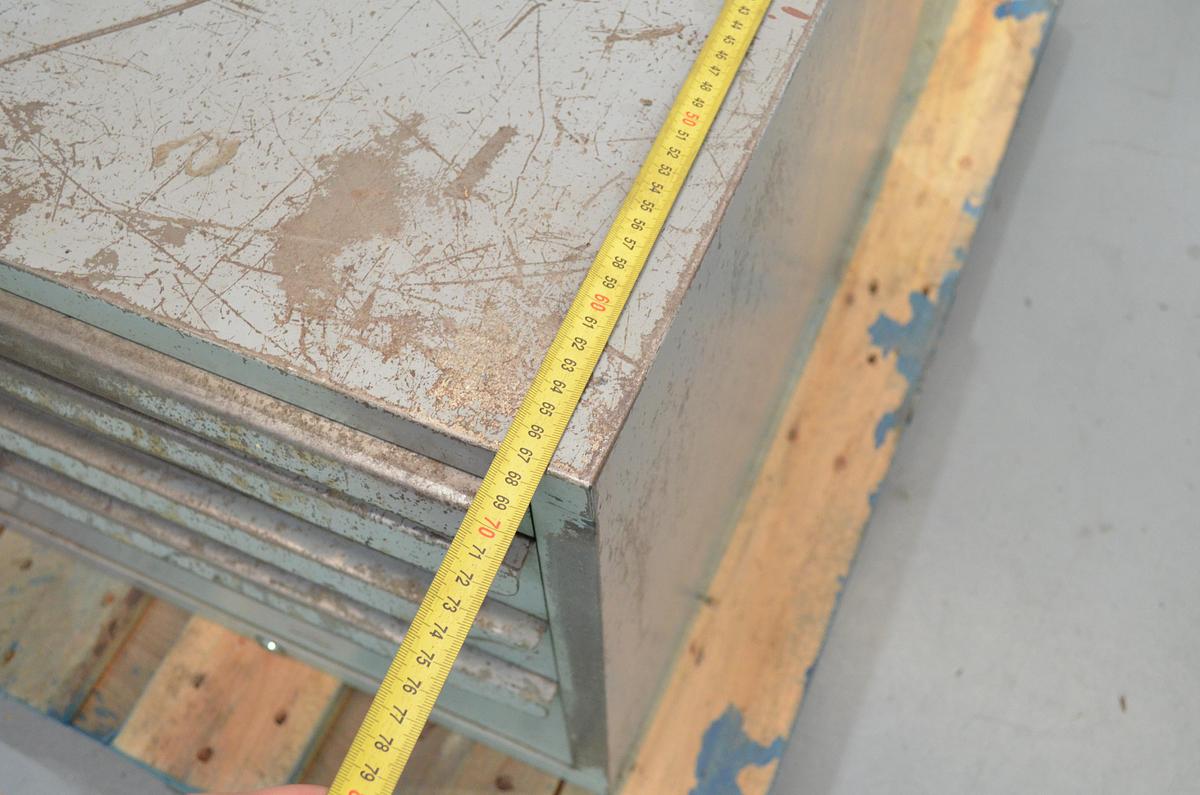 Usado Cajonera metálica 4 cajones 560x670x520(h)mm