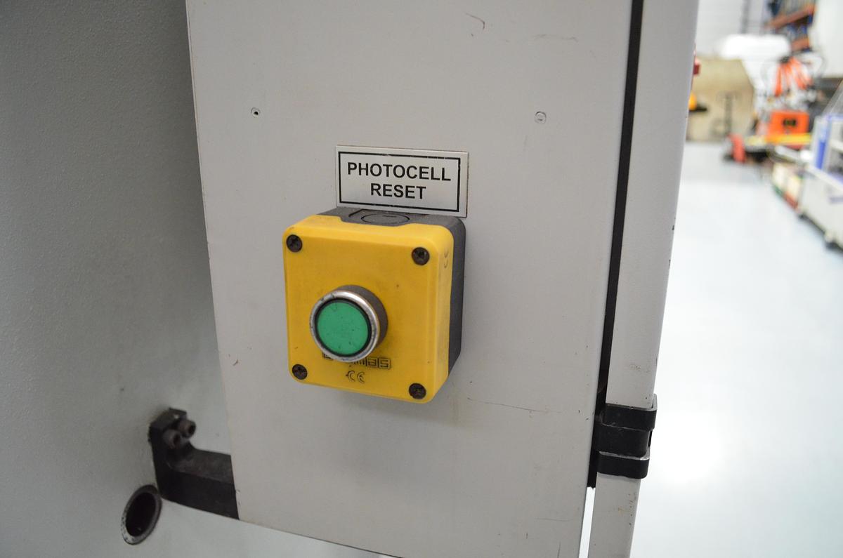 Usado Cizalla hidráulica DENER 4100X13mm ADMMH.4113